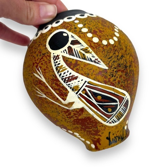 Vintage Australian Aboriginal Terracotta Vase 6"x5" Hand Painted Artist Signed - Picture 3 of 7
